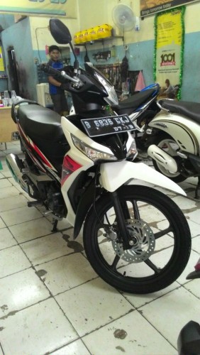 Supra x 125fi'14 B6836GKJ