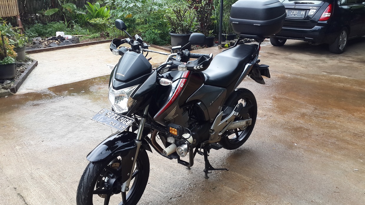 Honda New Megapro CW 2012 Jual Motor Honda MegaPro Tangerang Selatan