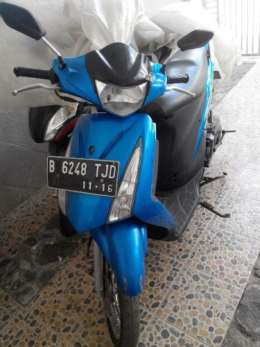 SUZUKI SPIN Biru UY 125 S AT