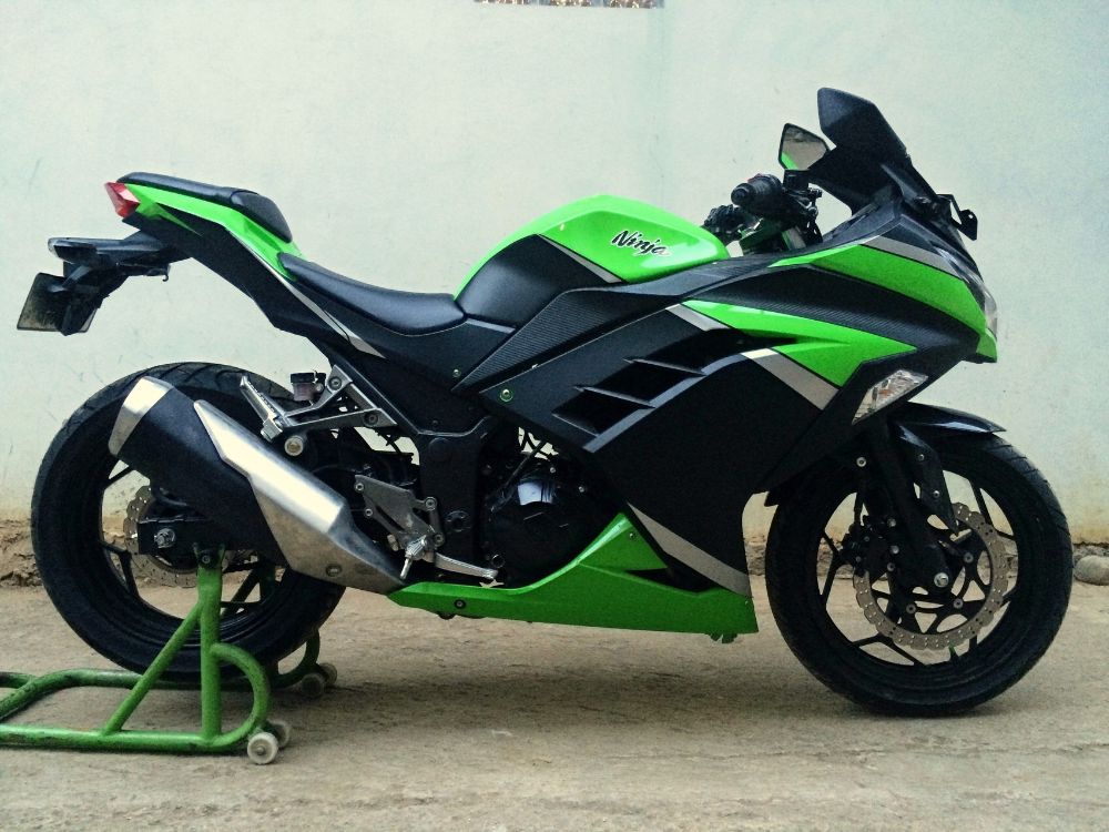 Kawasaki Ninja 250 fi Hijau tahun 2013 1