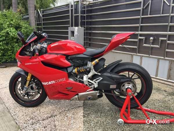 3893476_4_644x461_ducati-1199-panigale-s-abs-motor