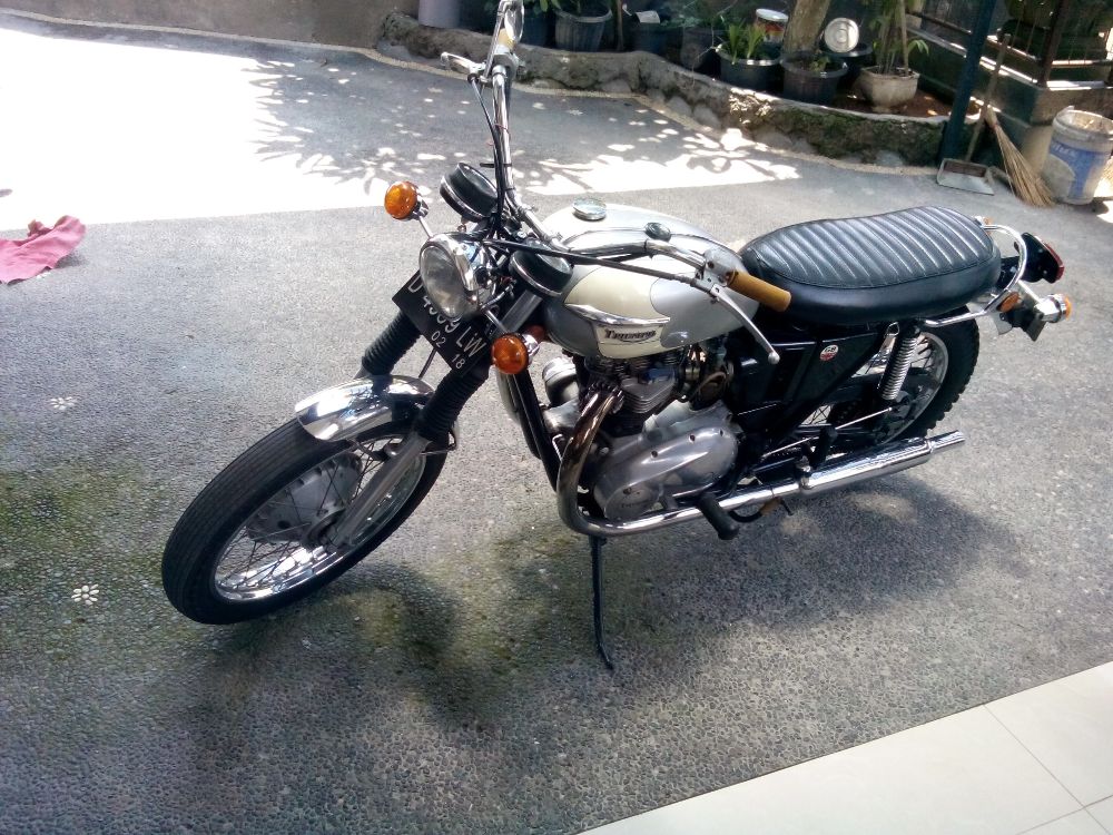 Triumph Classic Original - Jual Motor Triumph Bonneville Bali