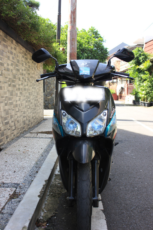 honda_vario_cw_tahun_2010_ban_tubles__bonus_box_givi_mulus_dan_terabit_1135249_1466317434 (1)