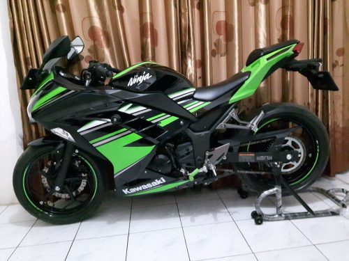 dijual motor kawasaki ninja 250fi SE LTD murah th 2016 bus pariwisata melody transport