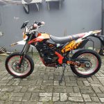 kawasaki_klx_150_orange_tahun_2016_istimewa_9161553_1476432414