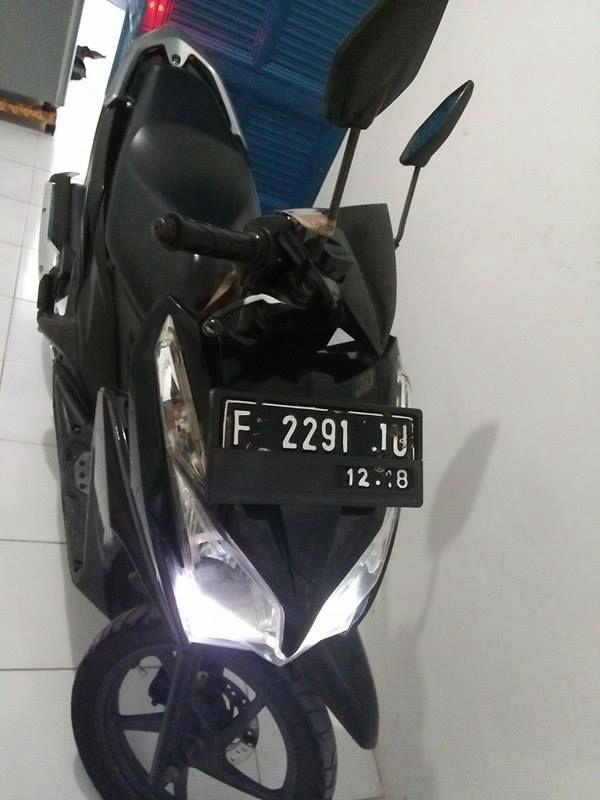 Vario 125 ISS th 2013 - Depan