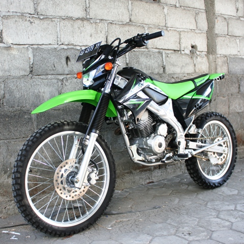 Deltabox-kiri-depan-klx-150