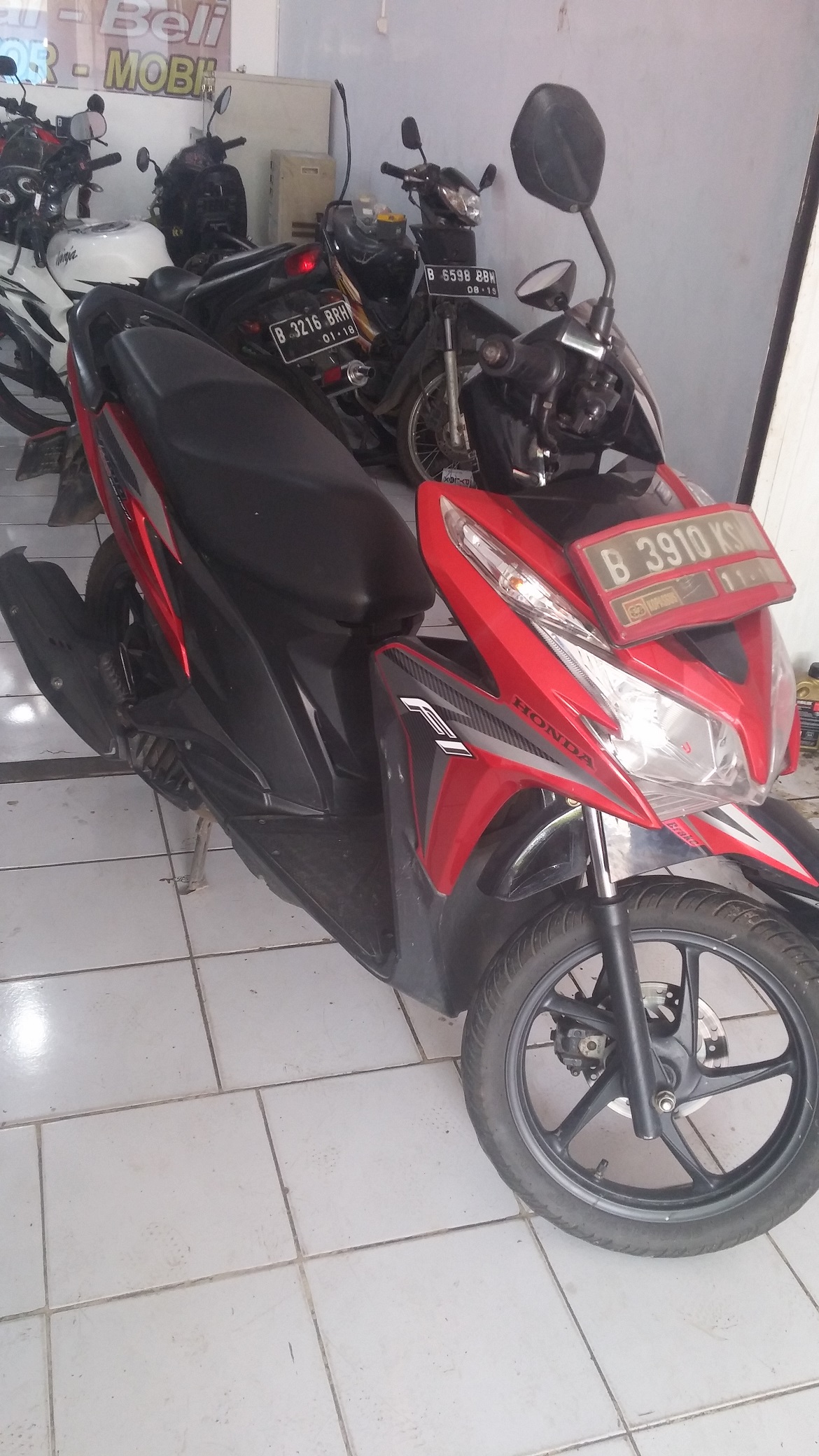 Vario 125 CBS ISS, 2014 (Gratis Balik Nama)