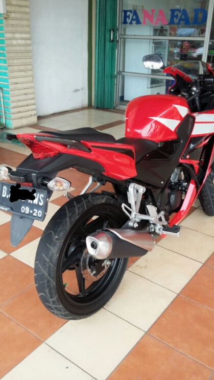 Di jual Honda CBR 150 R Thn 2015