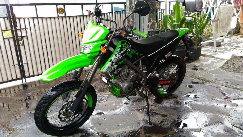 kawasaki_klx___dtracker_2012_super_moto_full_modif_bandung_2729367_1464939225