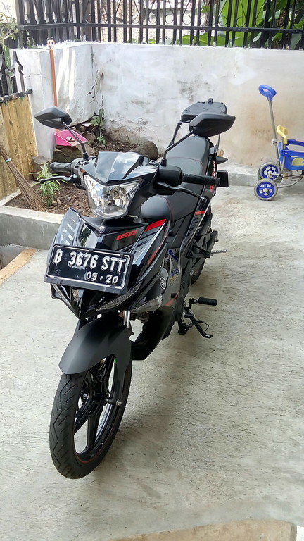 yamaha_jupiter_mx_king_150_hitam_2015_istimewa_4397080_1475464978