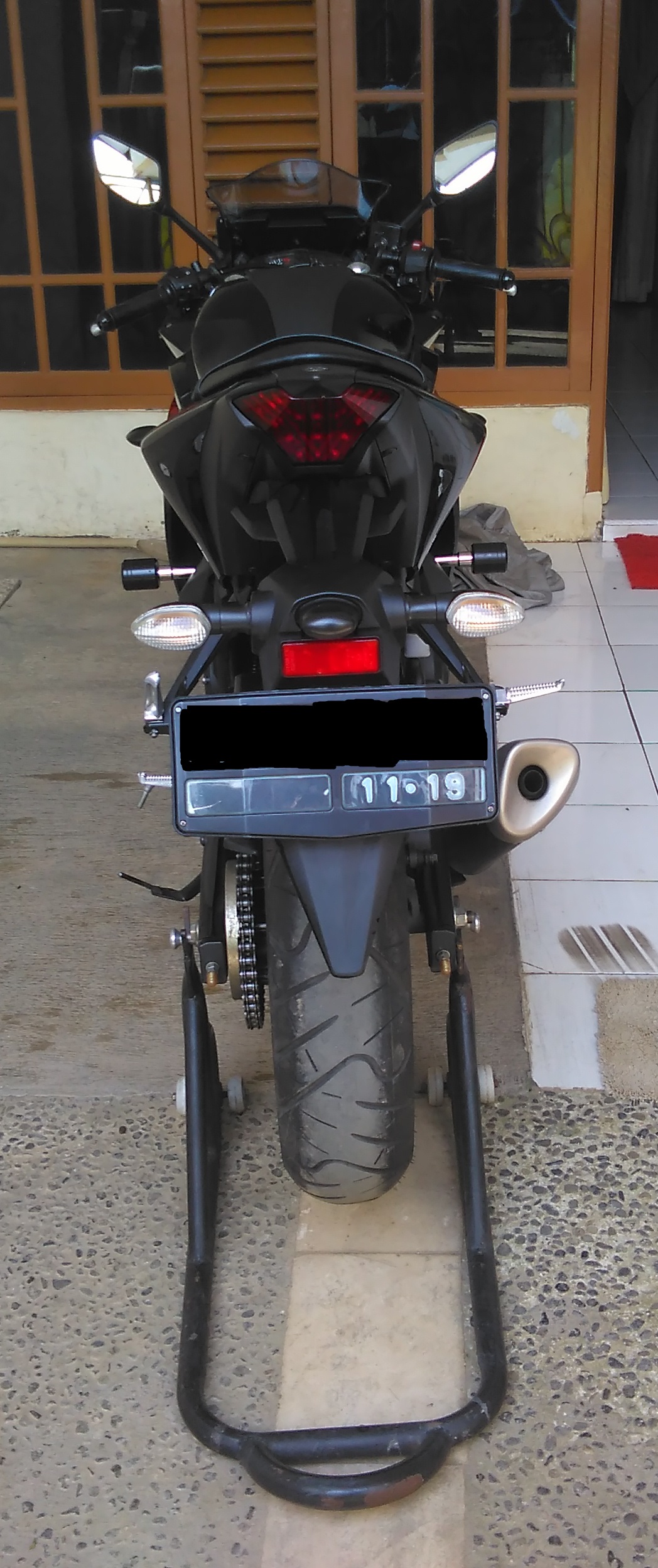 Motor Yamaha R25