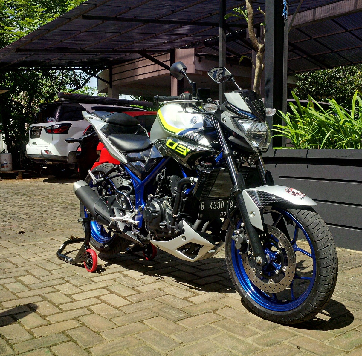 Over Kredit Yamaha MT 25 Istimewa – Silver, 2016- Kelapa Dua,Tangerang