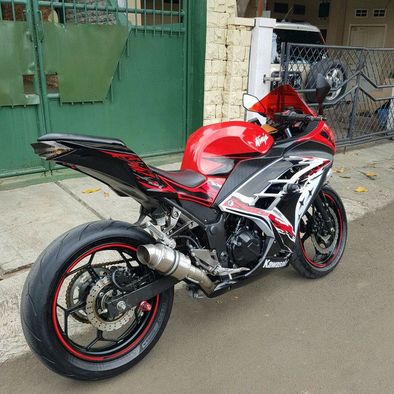 kawasaki_ninja_250_fi_abs_merah_tahun_2014_9161553_1477051555