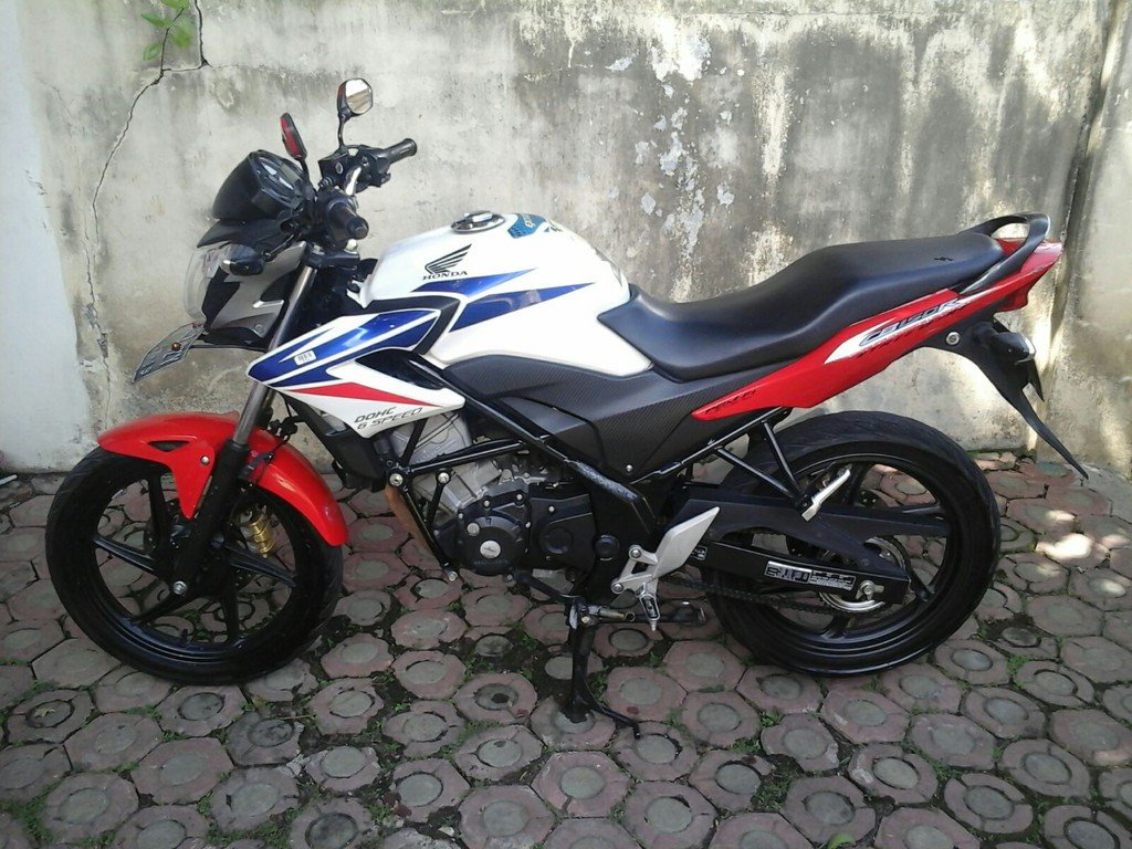 dijual_honda_cb_150_r_3405604_1450885258