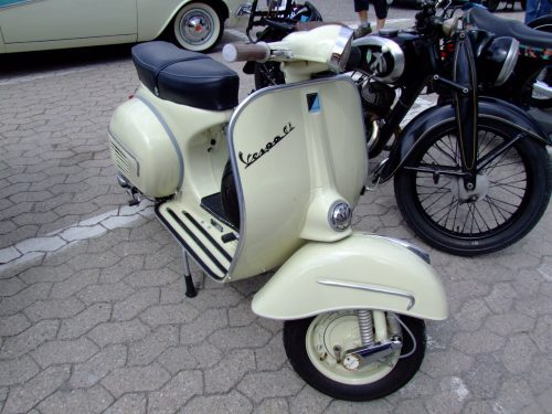 Piaggio_Vespa_GL_fronte