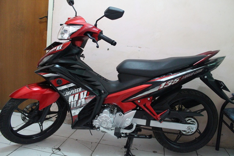 Yamaha Jupiter MX 2013 CW