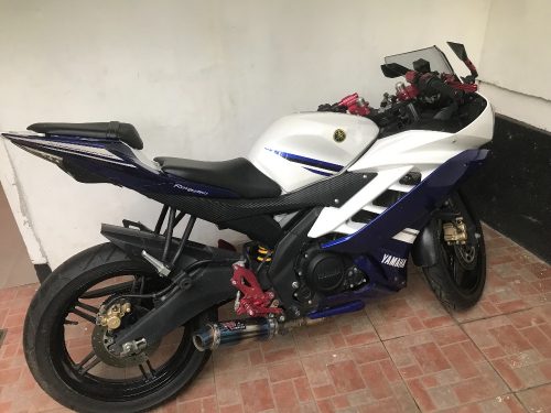 Yamaha r9