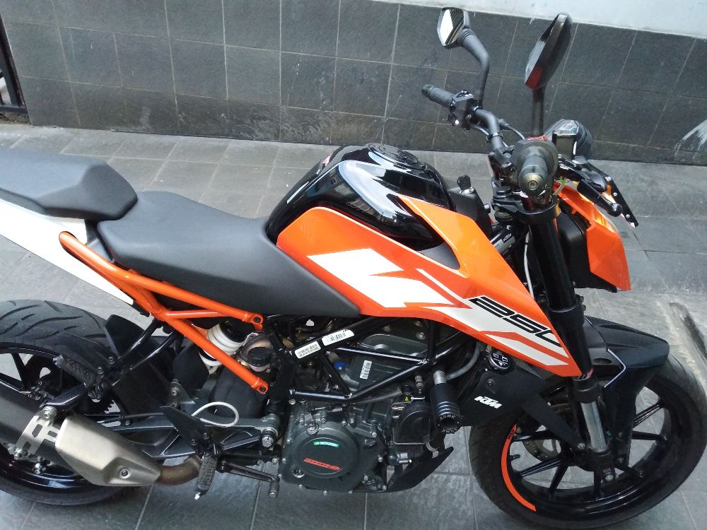 KTM 9