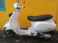 vespa putih 6