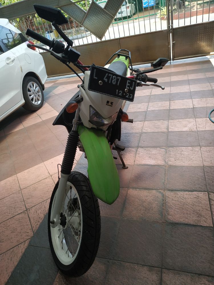 KLX 1