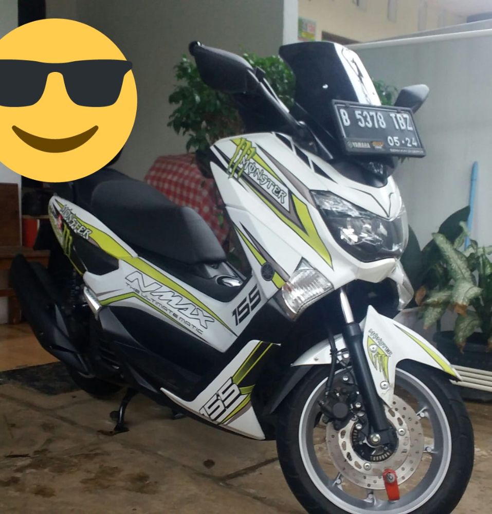 NMAX Putih