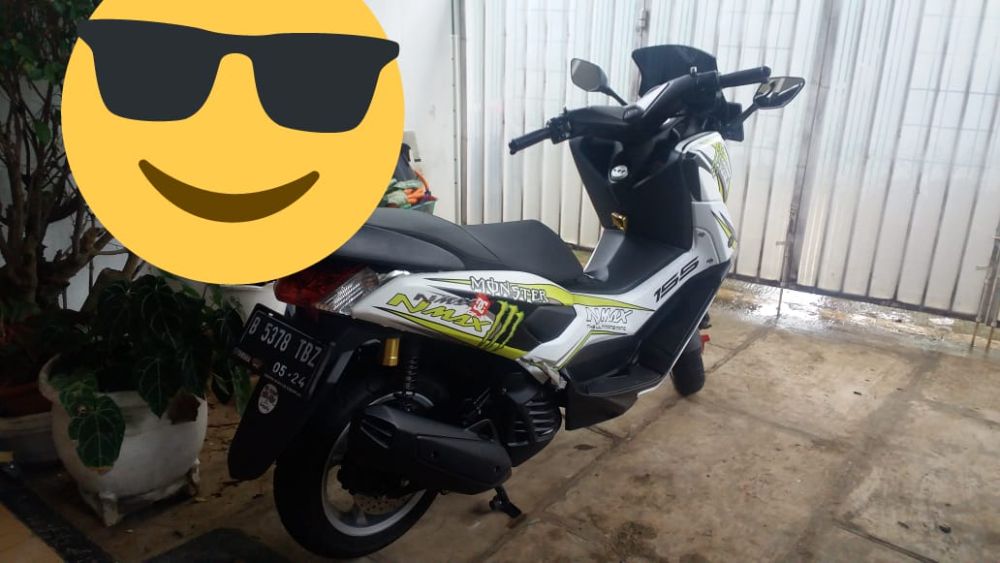 NMAX putih mulus