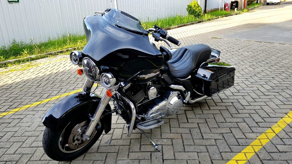 Harley Davidson Street Glide-03