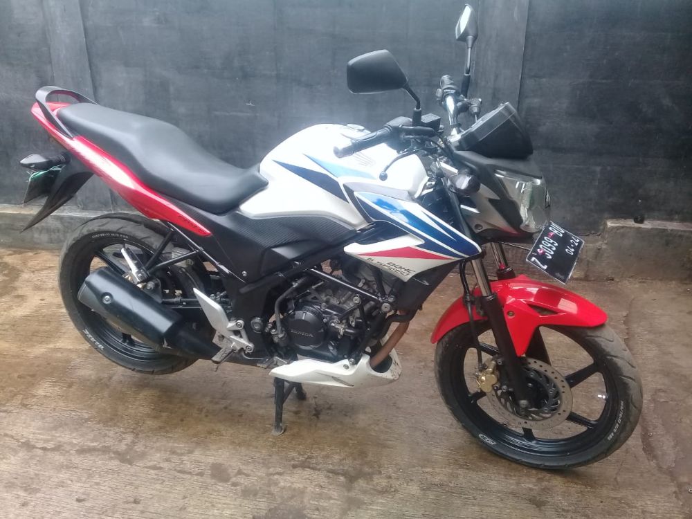 Honda CB 150cc Tahun 2014 - Jual Motor Honda CB150X Sumedang