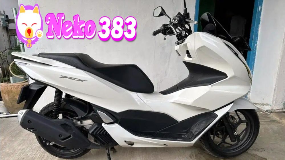 PCX putih NEKO383